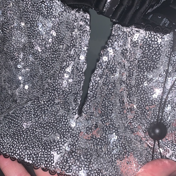 For Love & Lemons Sequin Glitter Silver Bustier Crop Top New With Tags NWT Large - Picture 11 of 16